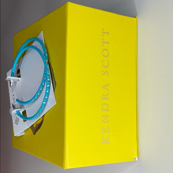 💎KENDRA SCOTT Blue Hoop Earrings - Picture 2 of 4